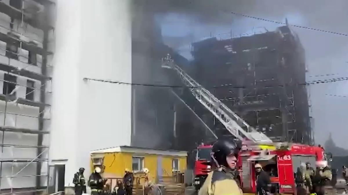 Двое рабочих пострадали при пожаре на заводе в Выборгском районе. СК  возбудил уголовное дело — Новости Санкт-Петербурга › МР7.ру