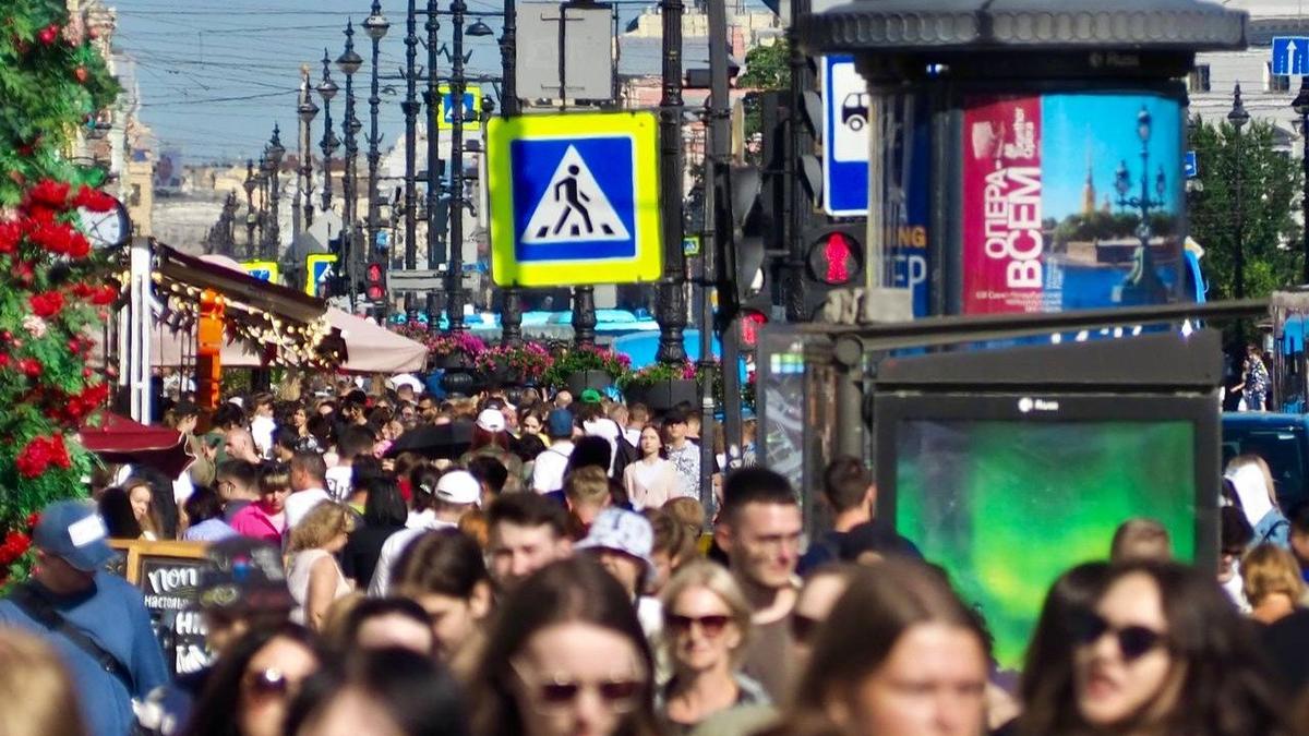 Сделать Невский удобным для людей предлагают городские активисты