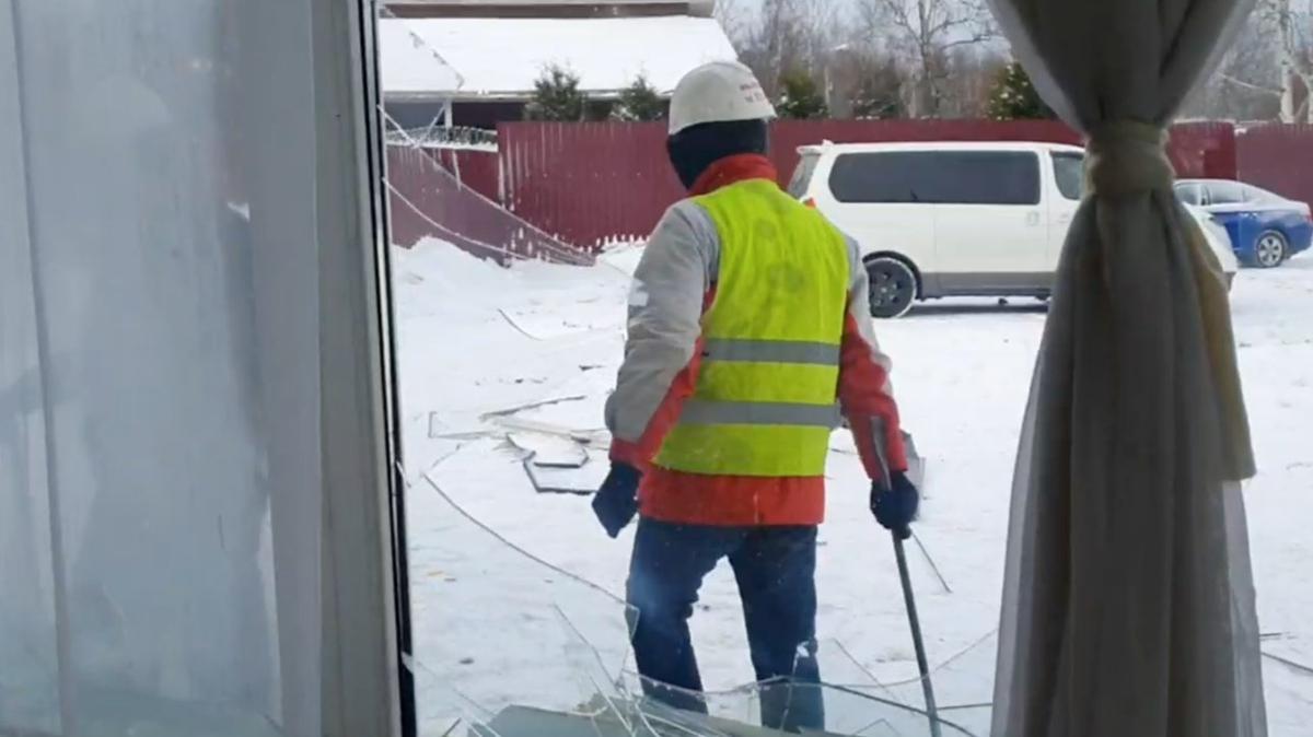 В Петербурге ломают ресторан «Кавказский двор». Сегодня там должна была пройти встреча градозащитников по Генплану