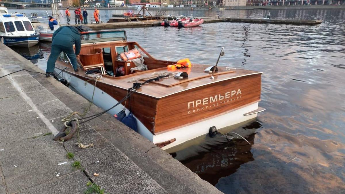 В Петербурге капитан прогулочного катера «Премьера» выплатил миллион рублей за выбитые зубы