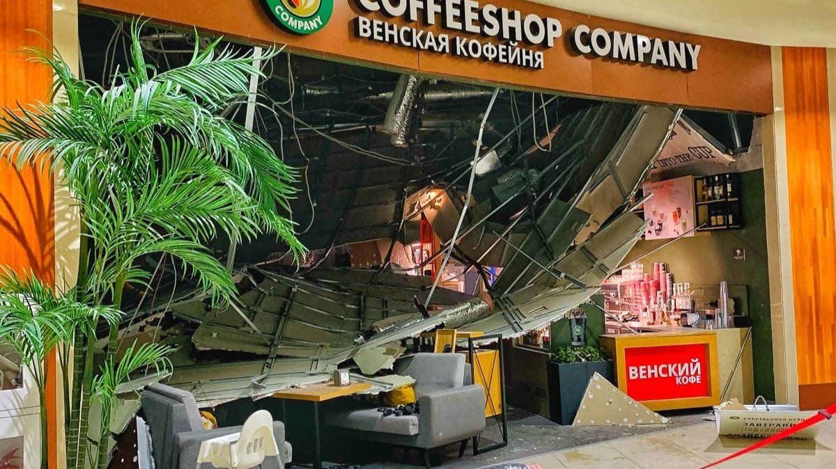 В кофейне в ТРК «Атлантик Сити» обрушился потолок