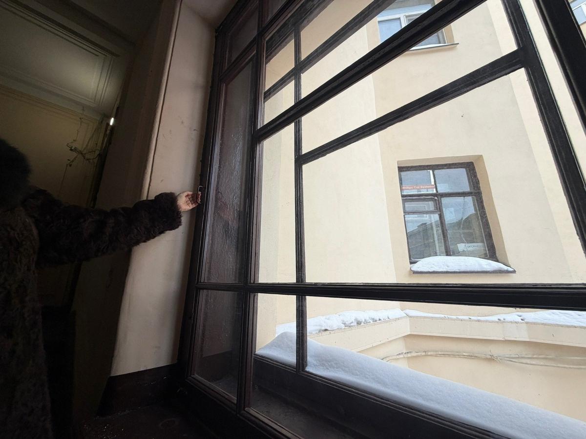 Спасённое окно на улице Блохина, 20. Фото: Валерия Шимаковская / MR7