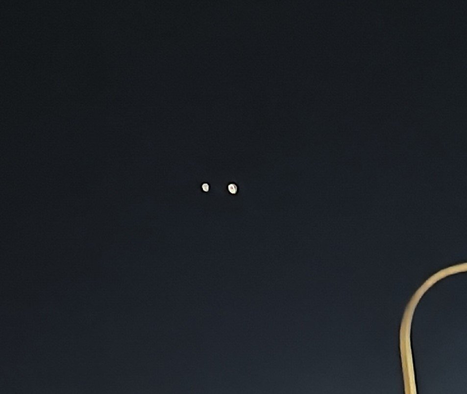 Соединение Венеры и Юпитера. Фото: «ДТП и ЧП | Санкт-Петербург | Питер Онлайн | СПб»