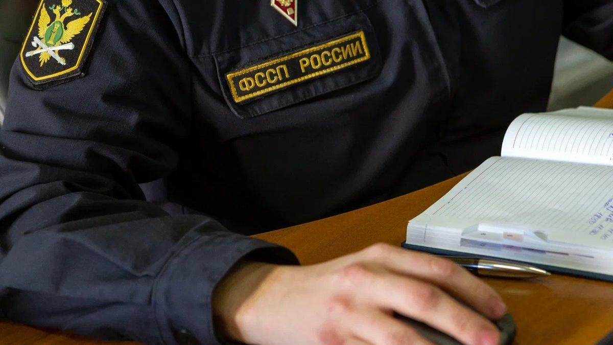 Приставы выселили мини-отель из доходного дома купца Маркелова на Декабристов