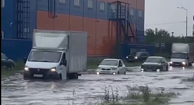 Скриншот видео: «Петербург с огоньком»