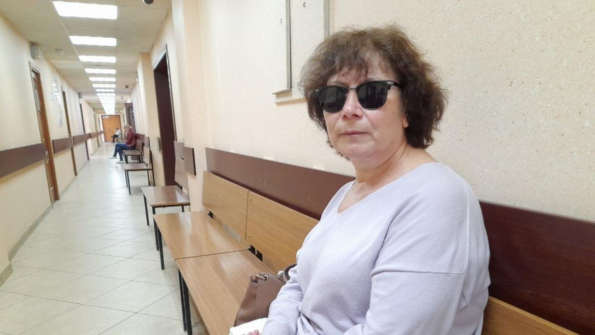 Ирину Цыбанёву, оставившую записку у могилы родителей Путина, приговорили к двум годам условно