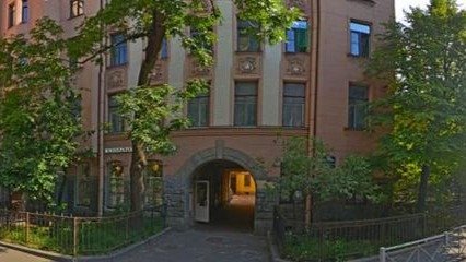 При обрушении потолка в квартире в переулке Нестерова пострадала женщина