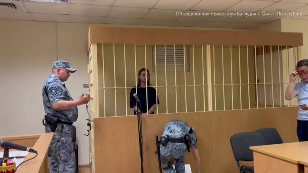 Скриншот видео: объединённая пресс-служба судов Петербурга