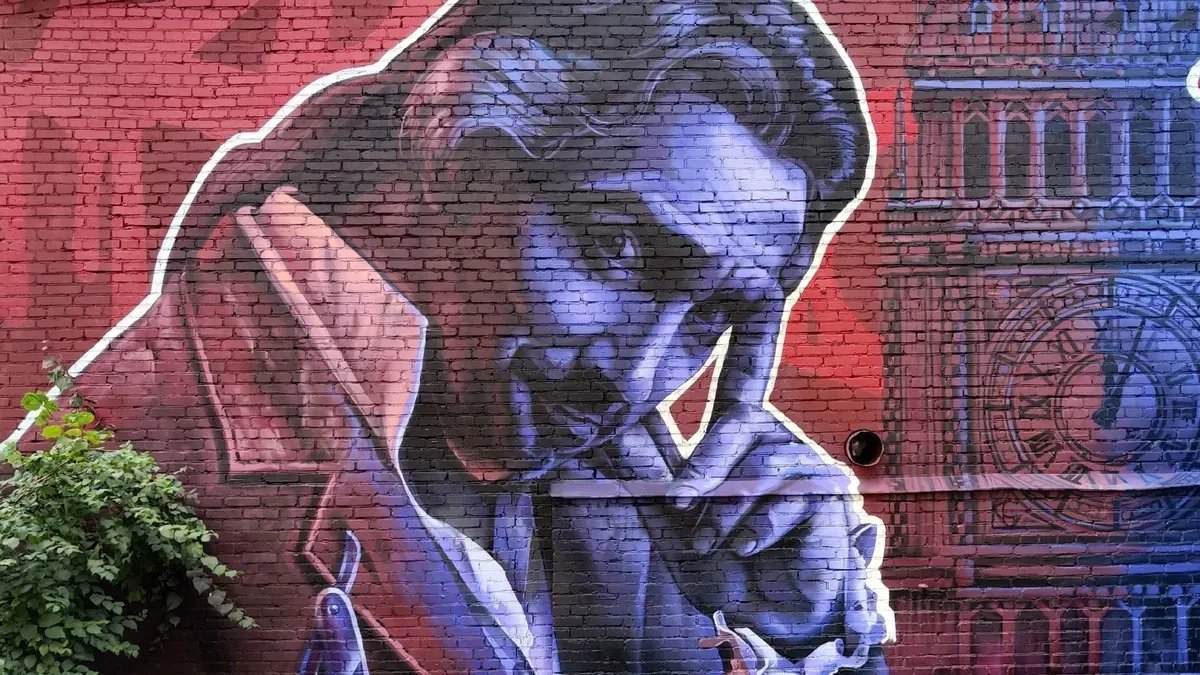 Граффити с изображением Михаила Горшенёва на Лиговском проспекте, 47. Фото:  Василий Цветков