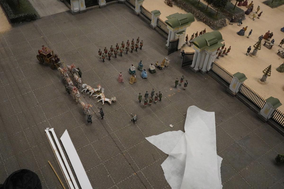 Сценка «Приезд императрицы Елизаветы Петровны в Петергоф». Фото: Павел Борисенко / MР7