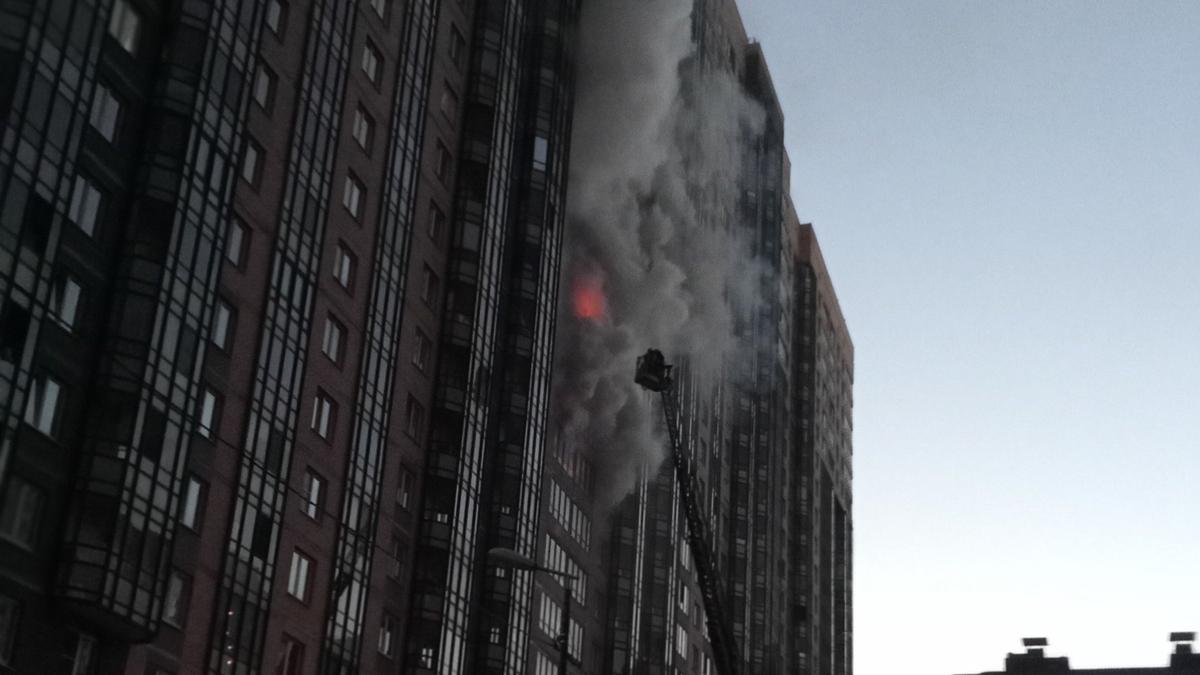 На Федора Абрамова загорелась квартира