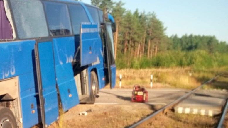 Суд избрал запрет определенных действий водителю автобуса, столкнувшегося с грузовым поездом