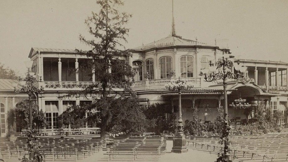 Здание вокзала в 1865 году Фото: сайт КГИОП