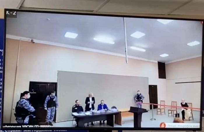 «Пропавший» свидетель и показания «провокатора»: третий день суда по делу Навального