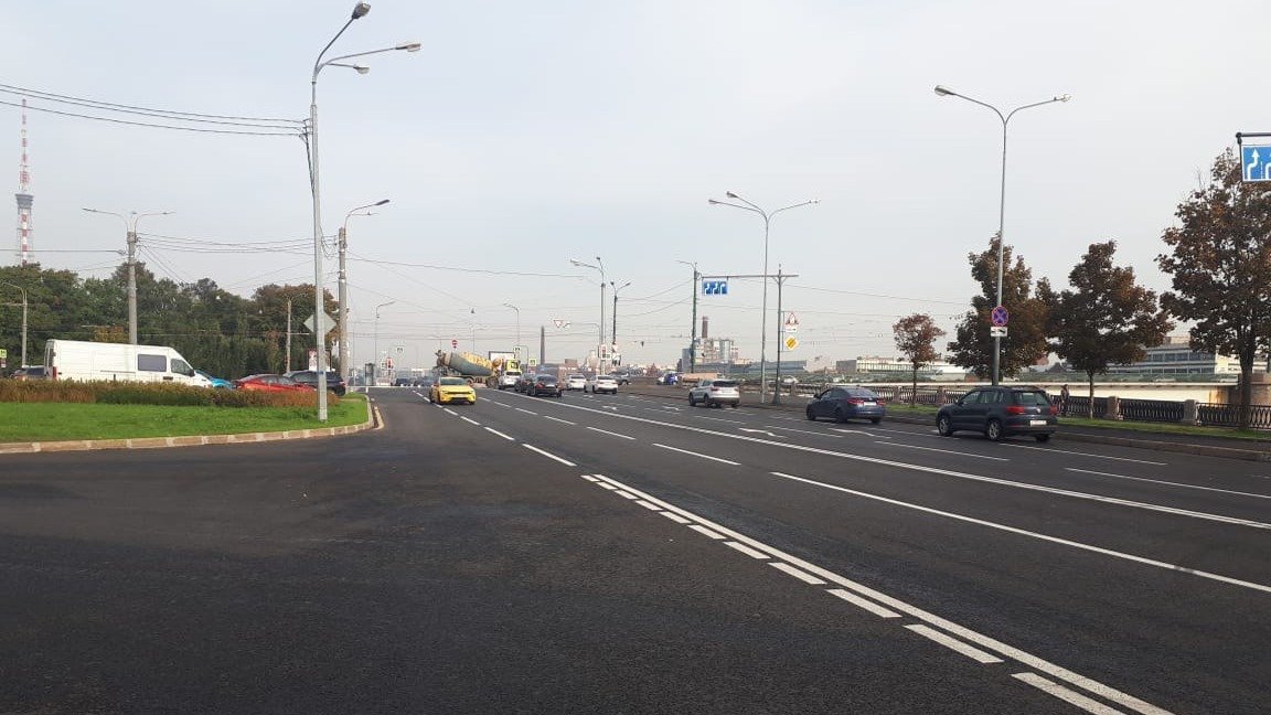 Дорожники Петербурга завершили ремонт Петроградской набережной