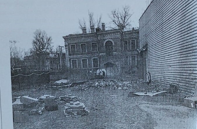 Историческую постройку на Выборгской набережной снесли Фото: Объединенная пресс-служба судов Петербурга