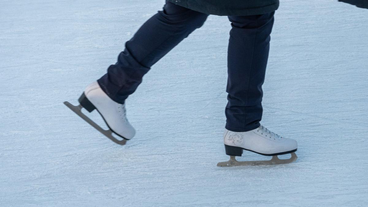 В Кировском районе в этом году откроется 13 уличных катков