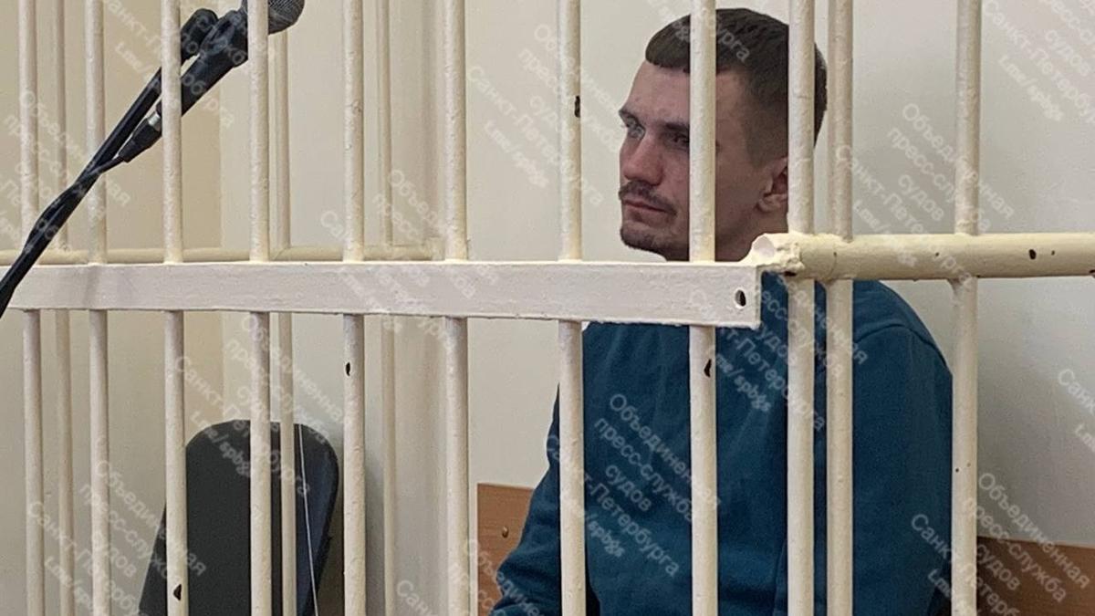 Петербургский суд вынес приговор мужчине за дебош под наркотиками в Пулково