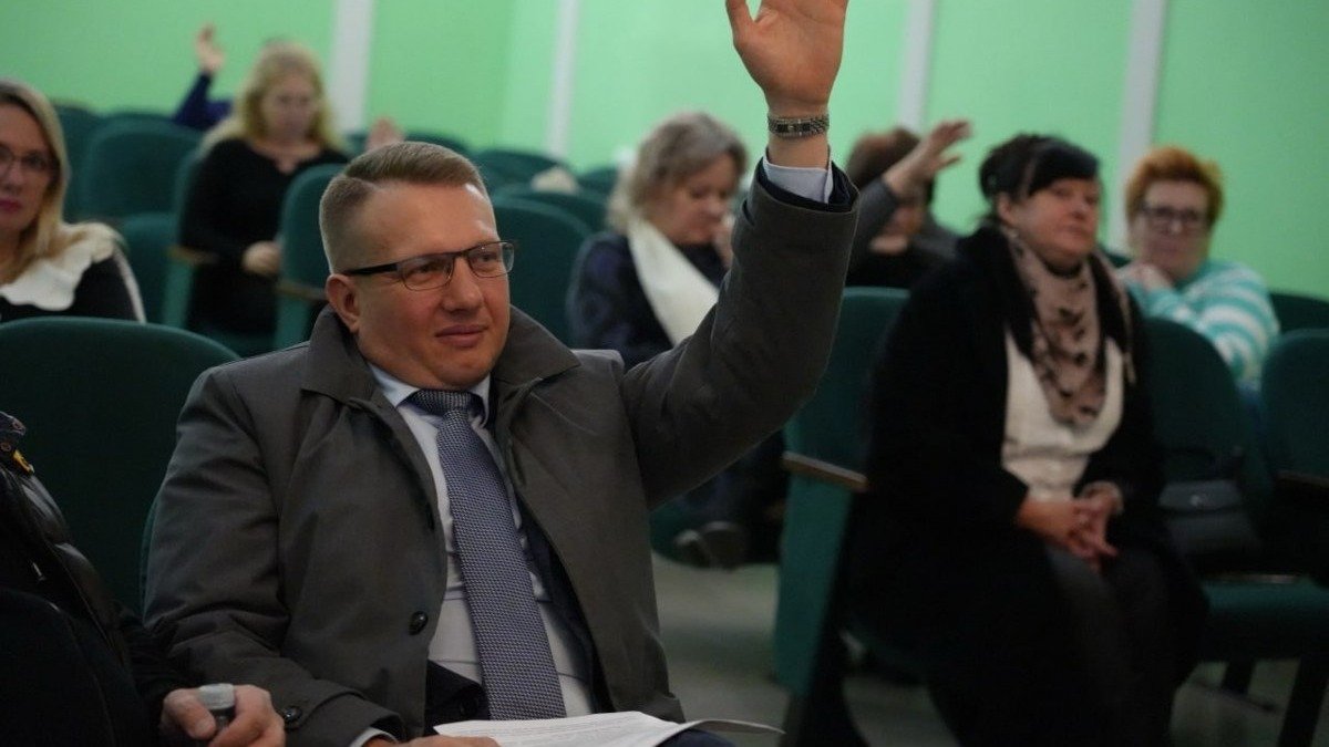 Дмитрий Бойченко. Фото: глава Свердловского городского поселения Эдуард Нехвядович