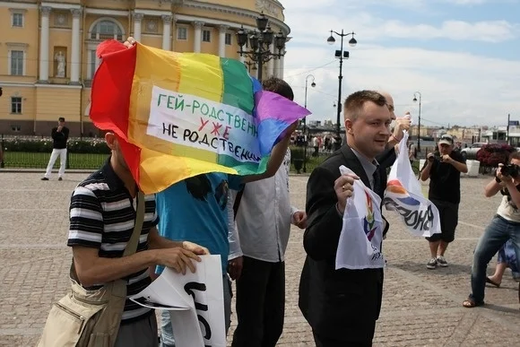  Sergei-Chernov_Gay-Pride_06.jpg