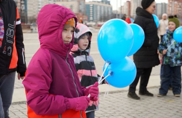 В Приморском районе прошла акция, посвященная Дню распространения информации об аутизме