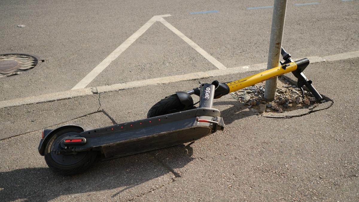 В Приморском районе женщина сбила школьника, который пересекал дорогу на электросамокате