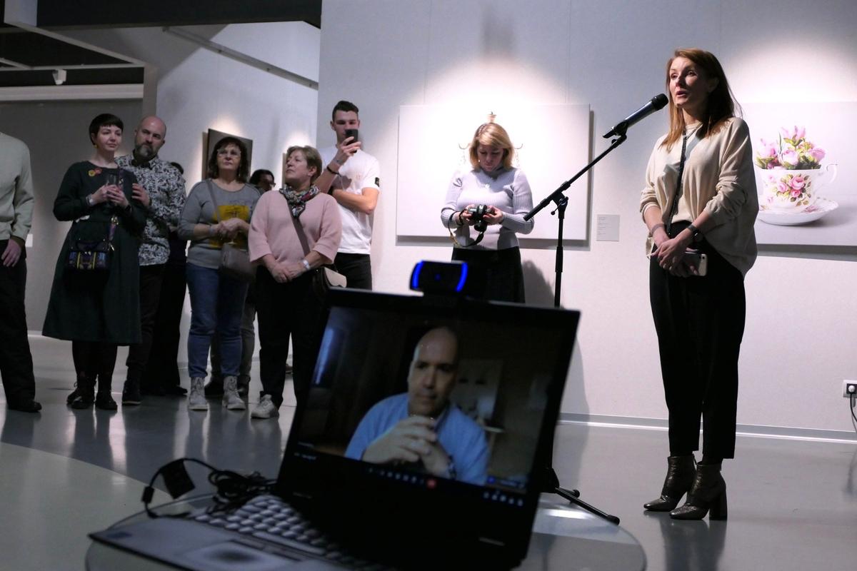 На открытии выставки Гарсиа де Марина присутствовал по видеосвязи. Фото: Павел Даиси / MR7