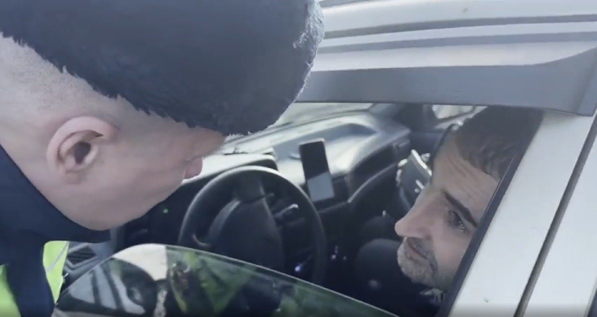 Скриншот видео: ГУ МВД по Петербургу и Ленобласти