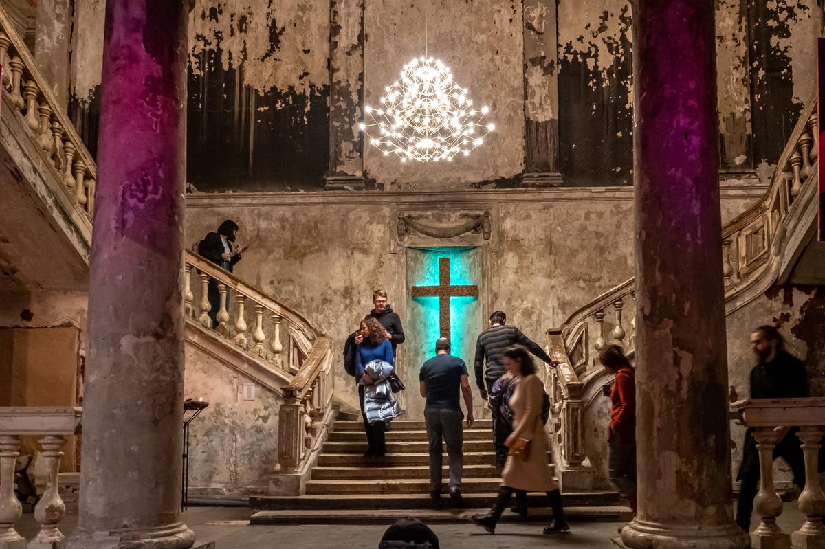 Историческая лестница в Анненкирхе выглядит сейчас так. Фото: Олег Золото / MR7