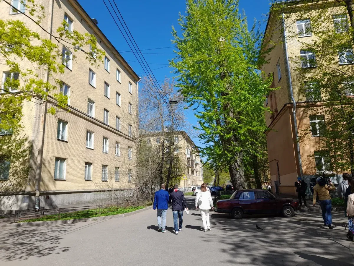 Полезные для бюджета» vs «антисемейные для жителей»: на Васильевском —  скандал из-за будущих платных парковок — Новости Санкт-Петербурга › МР7.ру