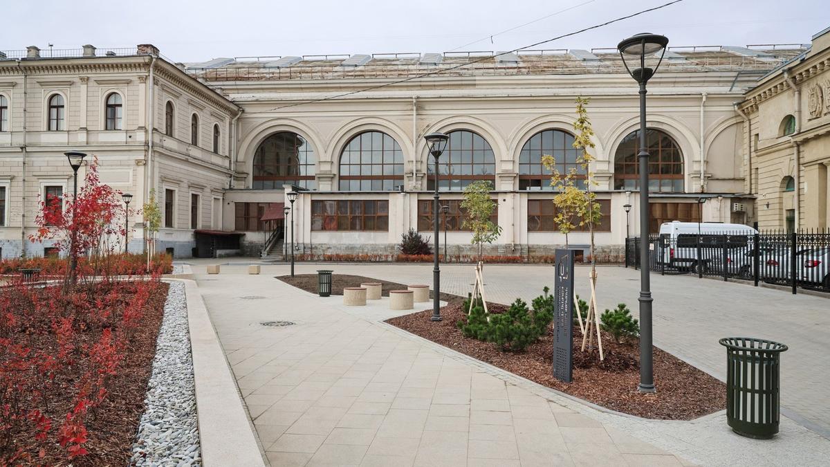 Фото: Смольный