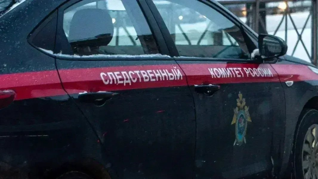 Против петербурженки возбудили дело об оскорблении чувств верующих за надпись у церкви