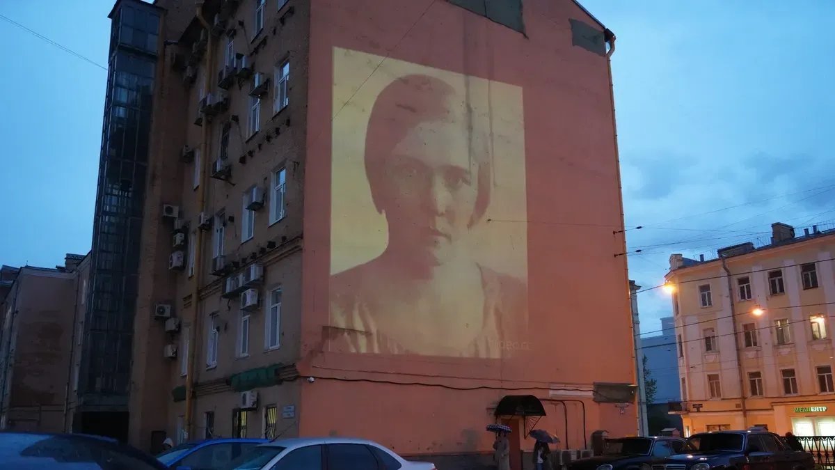 Сотрудников КГИОП и депутата ЗакСа допросили в суде по делу об оспаривании отказа «школе Берггольц» в статусе выявленного ОКН