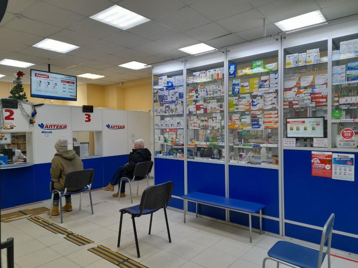 Окна выдачи льготных лекарств в «Петербургской аптеке». Фото: Анна Мотовилова / MR7