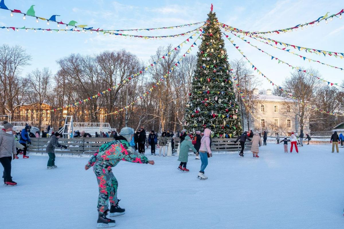 Каток на Елагином острове. Фото: Олег Золото / MR7