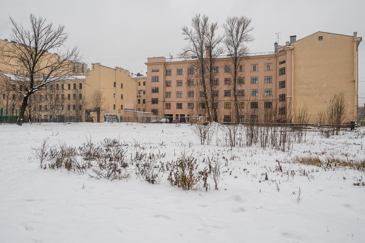 Пустырь, где проходила молитвенная встреча. Фото: Олег Золото / MR7