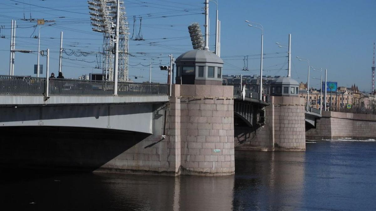 В ночь на 22 ноября Тучков мост будет недоступен для автомобилистов