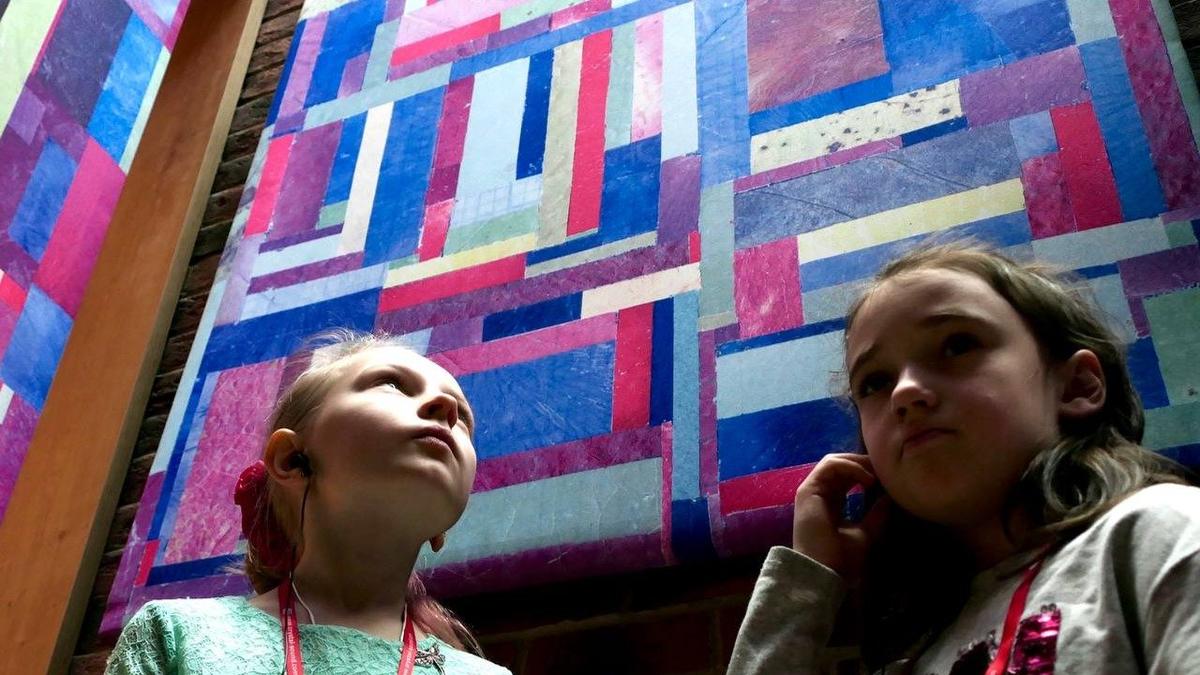 «Сам Шемякин» — в районную библиотеку «НОТА» привезли «Гербарий»