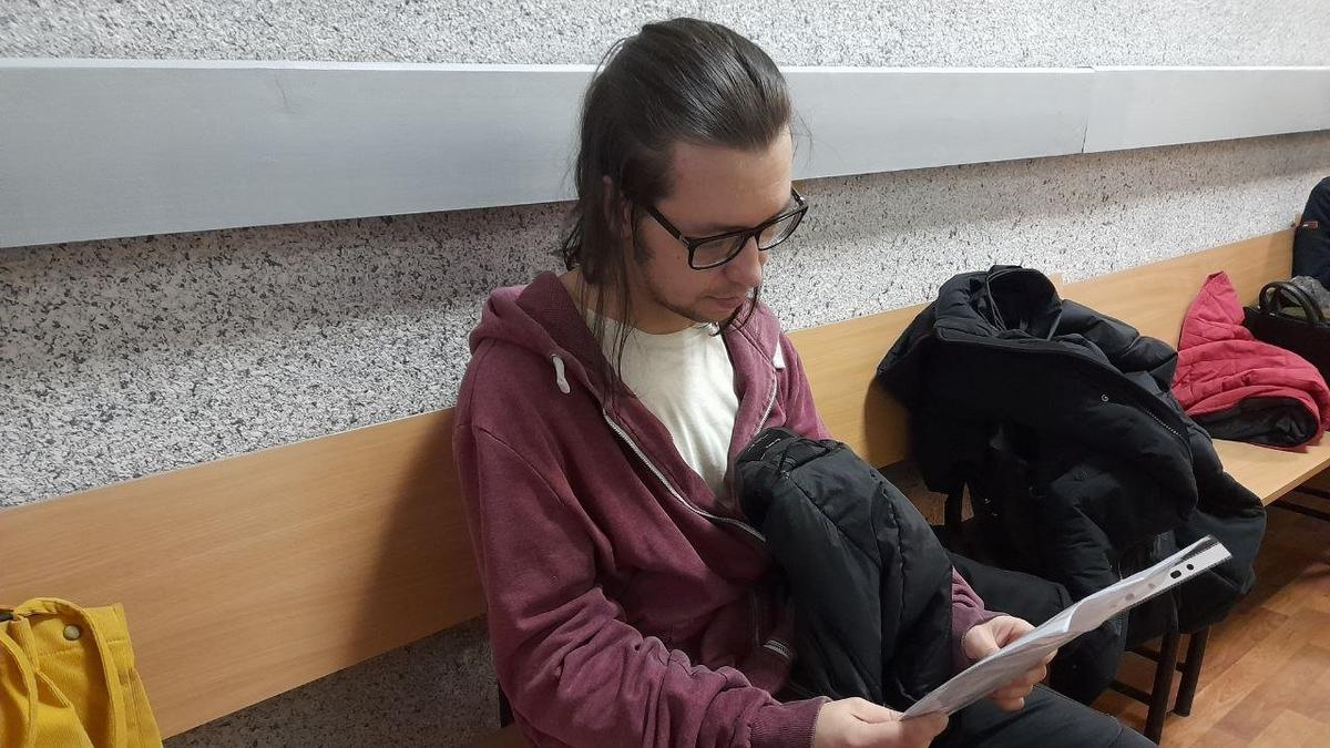 10 месяцев колонии за толчок полицейского