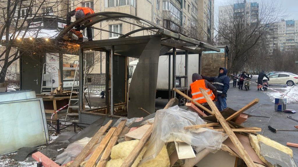 28 участков освободили от незаконной торговли за неделю в Петербурге