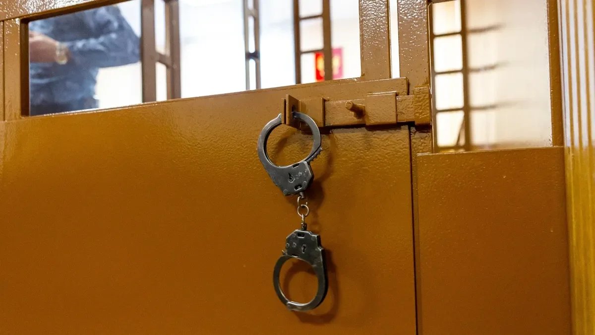 Двое подростков напали с газовым баллончиком на сверстника из-за электронной сигареты