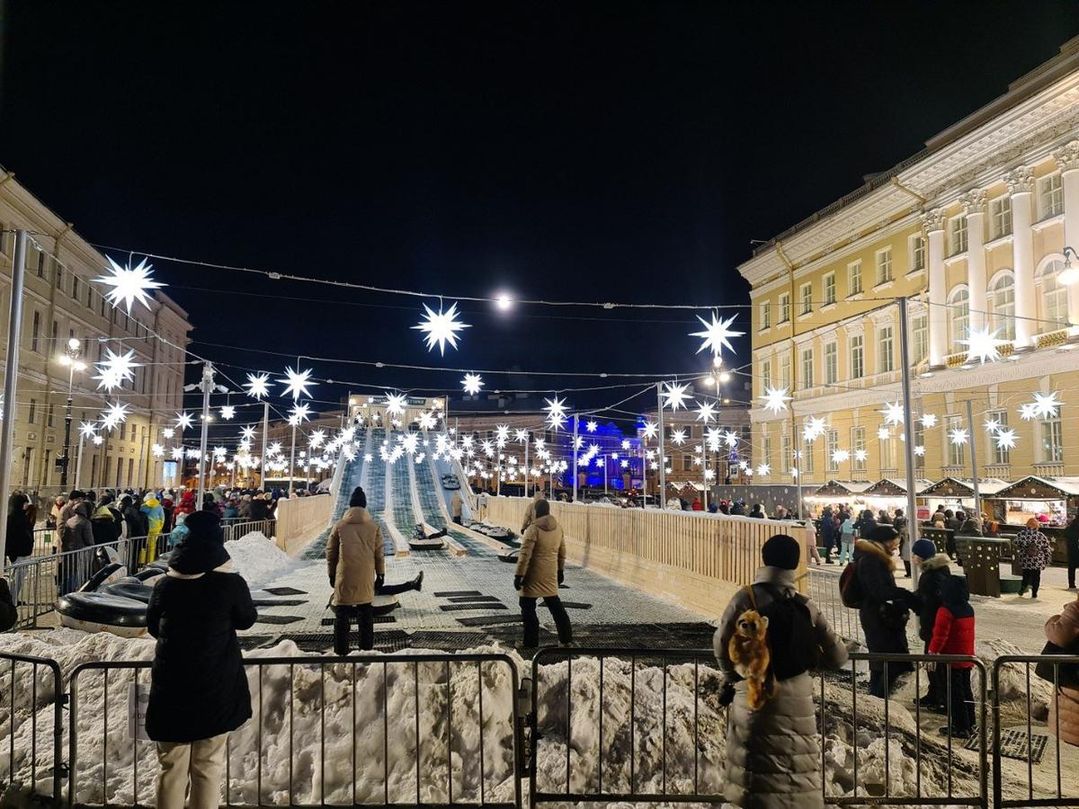 Дворцовая площадь. Фото: Олег Золото / MR7