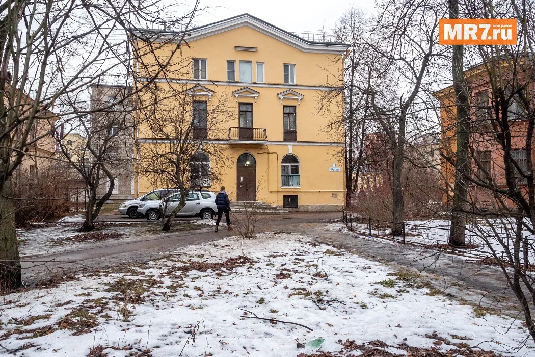 Дом на Нарвской заставе. Фото: Олег Золото / MR7