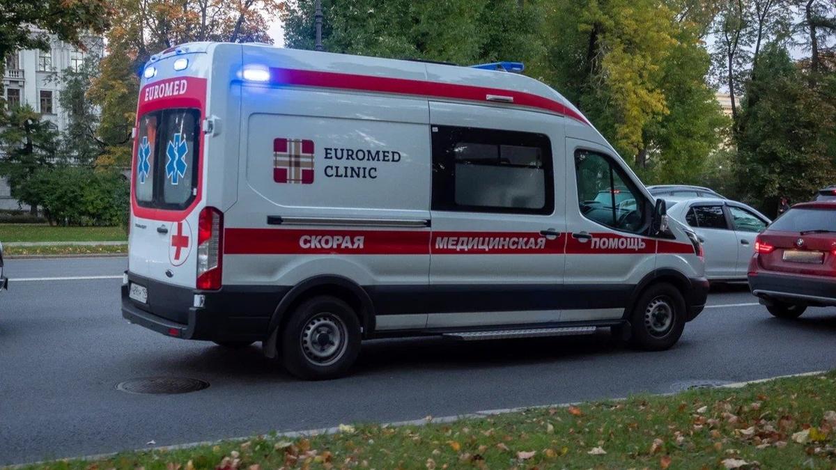 Сбитого в Озерках мужчину госпитализировали в тяжелом состоянии