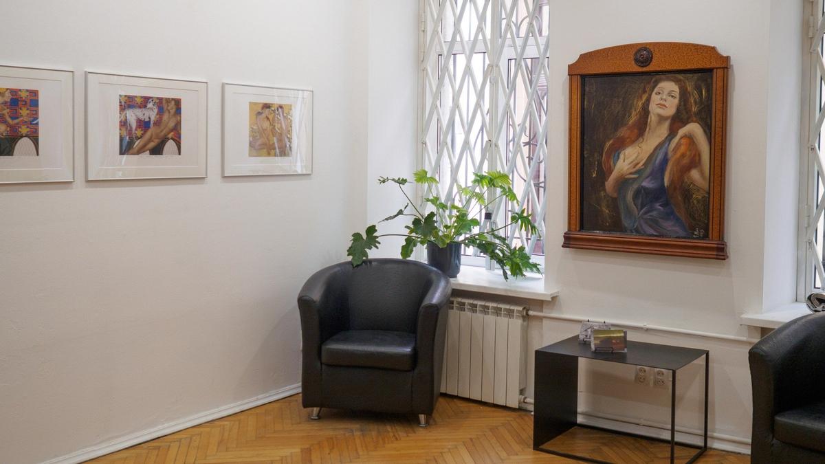 Выставка «Грот Венеры» распахнула свои двери в обществе «А-Я»
