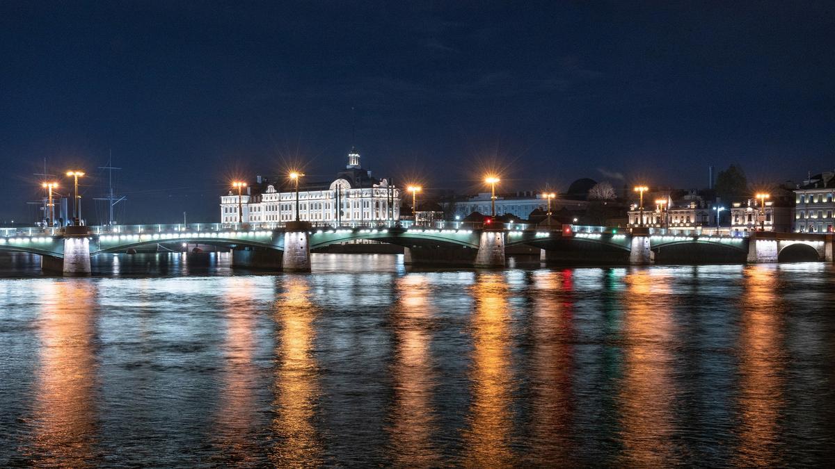 Сезон разводки завершился для трех мостов Петербурга