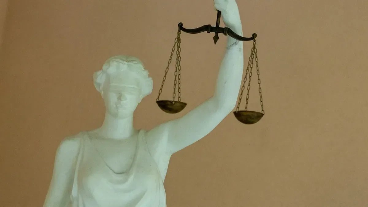 Суд конфисковал деньги за машину, которую петербуржец продал после вождения в пьяном виде