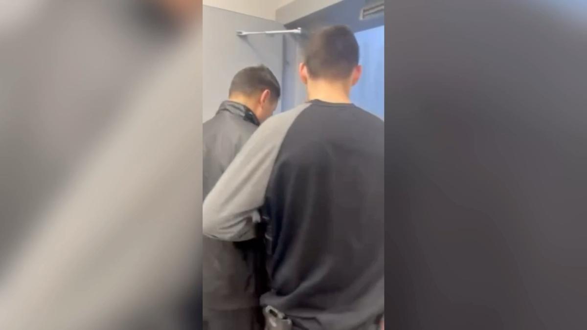 Скриншот видео ГУ МВД по СПб и ЛО