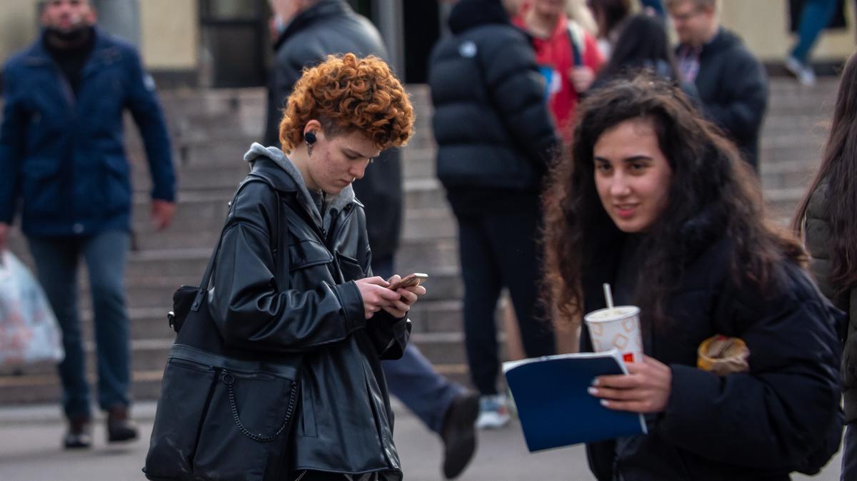 Россияне увидят урезанные фильмы и сериалы из-за запрета пропаганды ЛГБТ