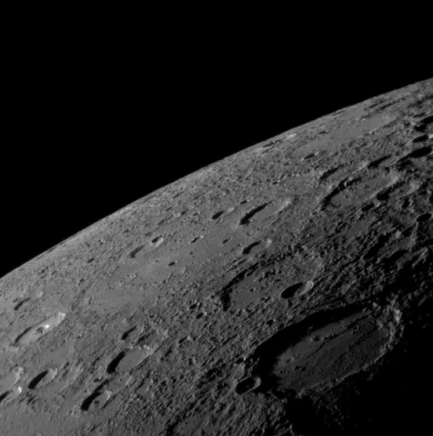 595px-EN0108821596M_Sholem_Aleichem_crater_on_Mercury.png